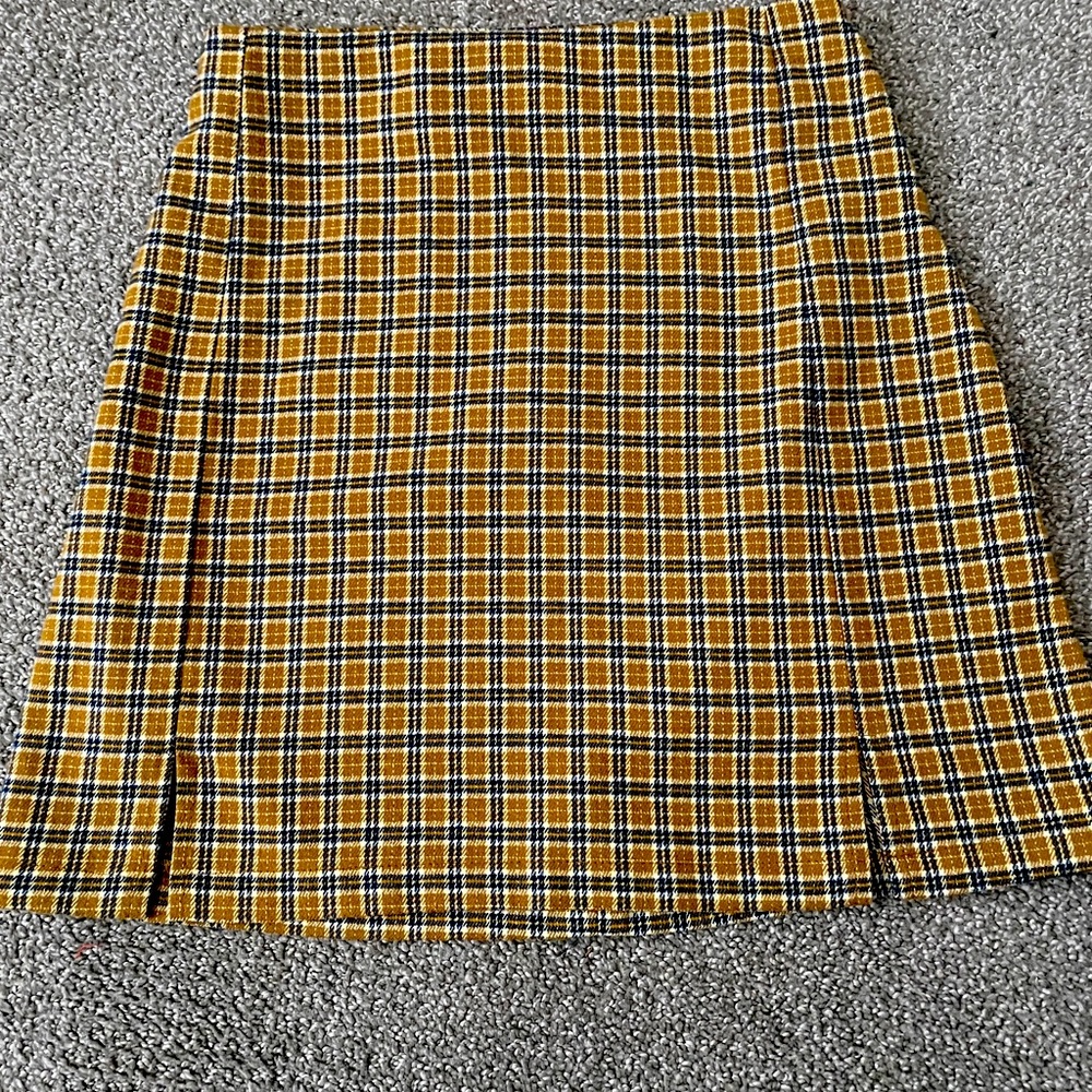 Brandy Melville plaid skirt